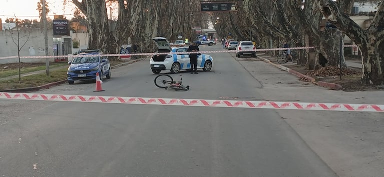 El choque fatal sacudió a Colonia Caroya.