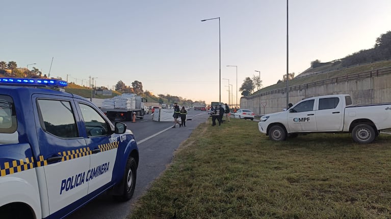 El choque fue por alcance, informaron fuentes policiales. Foto: Paula Salort / ElDoce.