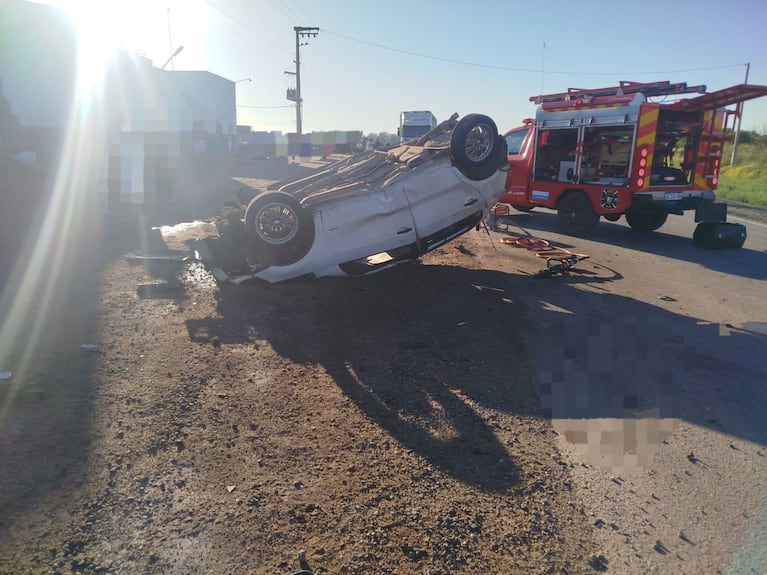 El choque fue violento y el muchacho murió en el acto.