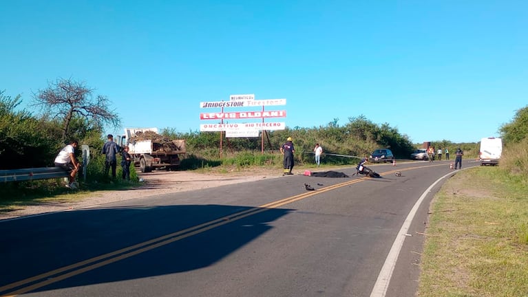 El choque se produjo en el trayecto que comunica Embalse con Almafuerte. Foto: Cristian Alegre.