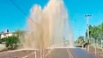 El chorro de agua alcanzó varios metros de altura.