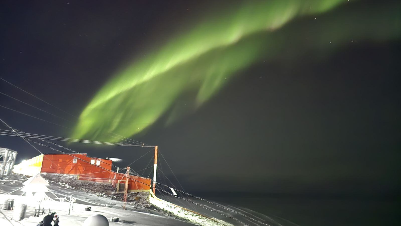 El cielo de Argentina se iluminó con auroras australes: un espectáculo mágico en el cielo 