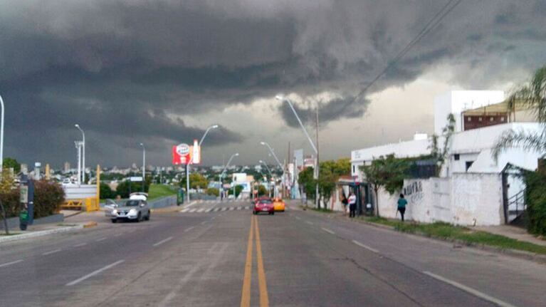El cielo lucirá cargado todo el sábado y domingo.