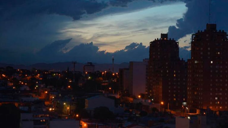 El cielo vuelve a amenazar a Córdoba. Foto: Archivo ElDoce.tv