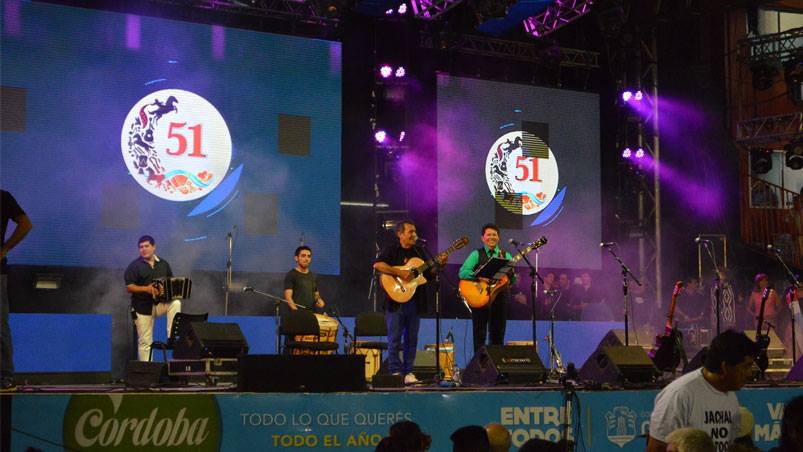 El clan Carabajal desplegó toda su música. Foto: Maxi López / ElDoce.tv
