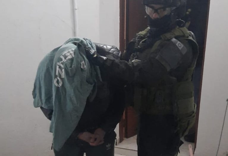 El clan fue desarticulado tras allanamientos en la ciudad.