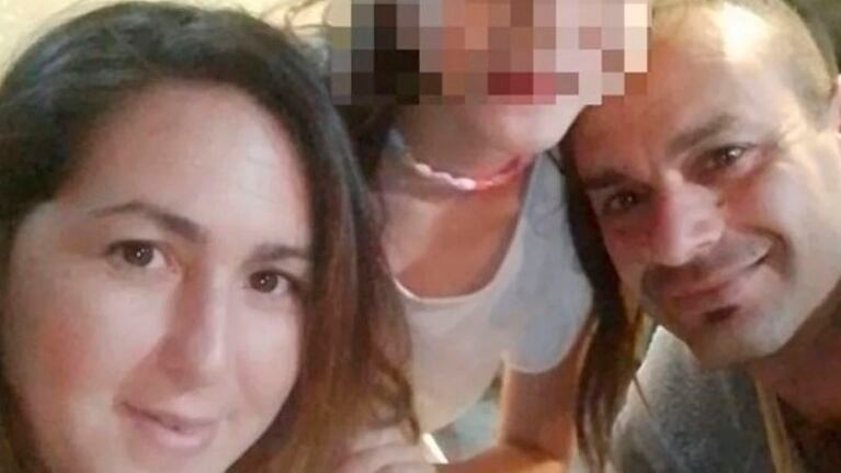 El colectivero junto a su familia.