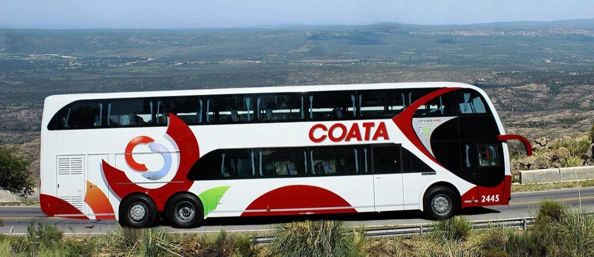 El colectivo tuvo un desperfecto a casi 100km de su destino (foto ilustrativa). 