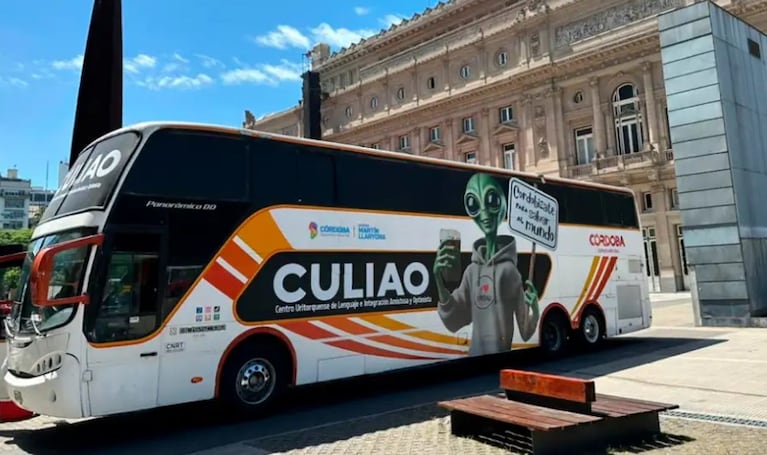 El colectivo ya recorre la ciudad de Buenos Aires.