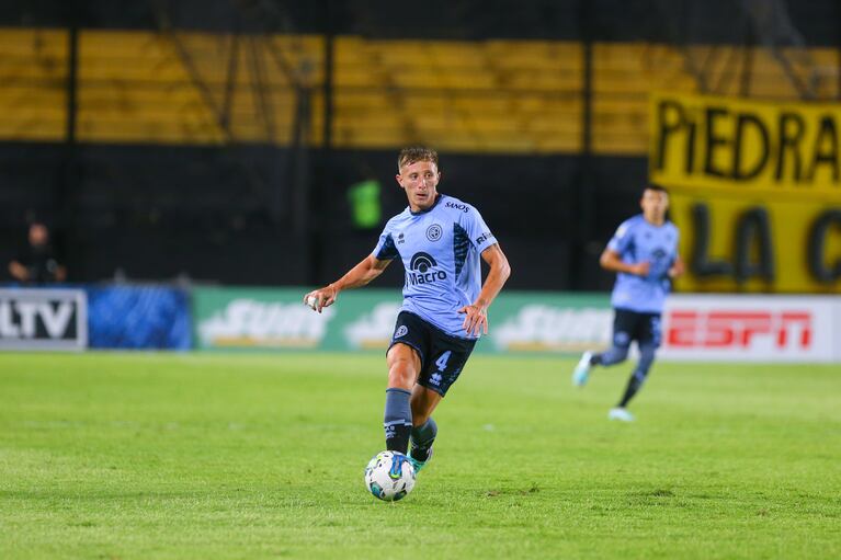 El "Colo" Barinaga, fundamental en la defensa.