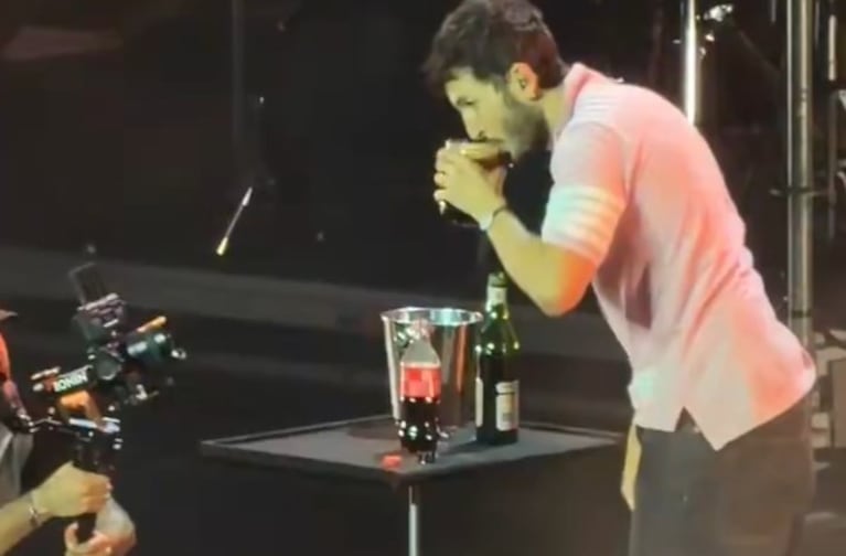 El colombiano sacó su lado argentino pero no le salió del todo bien.