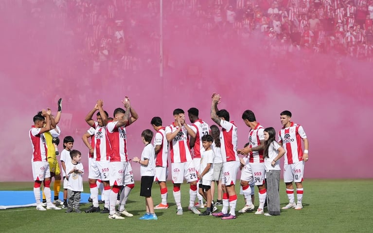 El color del clásico Instituto-Talleres en Alta Córdoba.