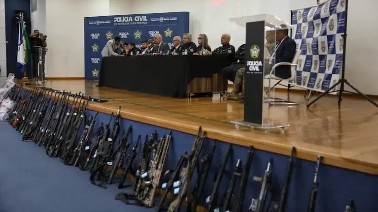 El Comando Vermelho poseía un arsenal de gran poder letal.