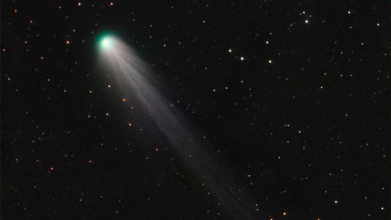 El cometa Diablo llega a su punto de máximo esplendor.