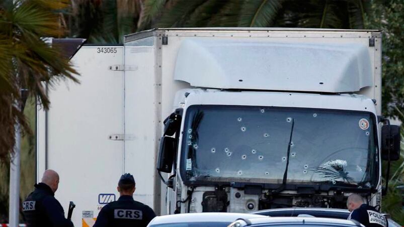 El conductor del camión de origen tunecino fue abatido por la Policía.