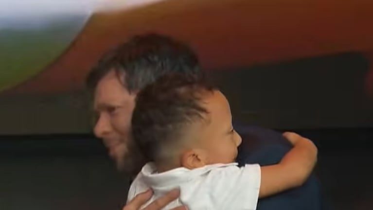 El conductor se conmovió con la historia de los gemelos Thiago y Leonel.