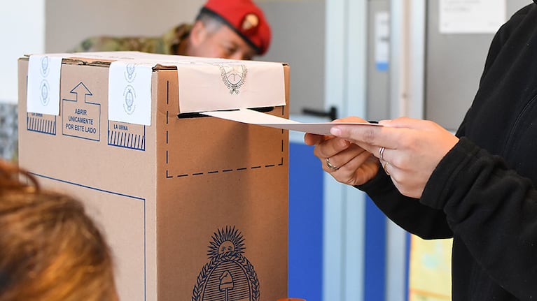 El Congreso está a la espera de la votación para renovar las bancas.