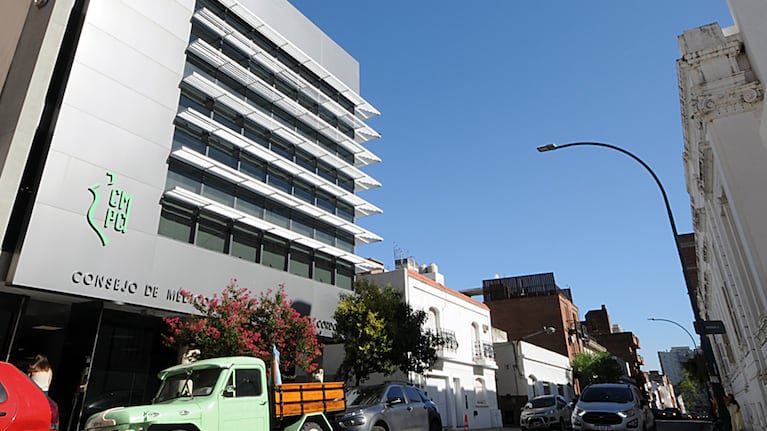 El Consejo de Médicos combate el ejercicio irregular o ilegal de la profesión