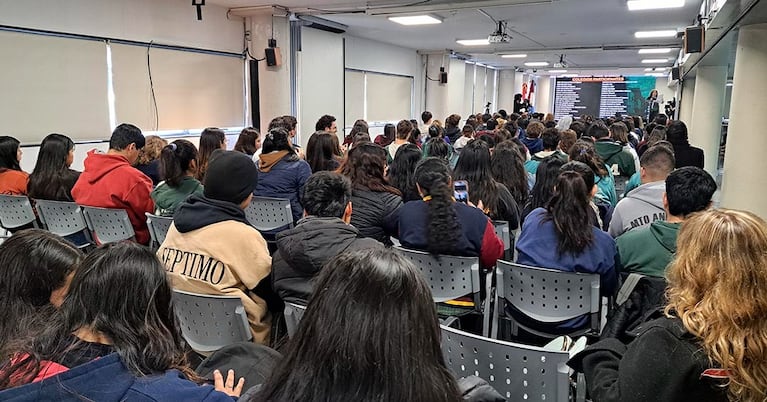 El Consejo de Médicos recibió a jóvenes que quieren estudiar la carrera