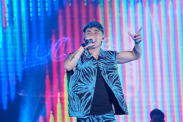 El cordobés debutó en el festival cuartetero y entre tantas cosas sorprendió con un homenaje a Rodrigo.