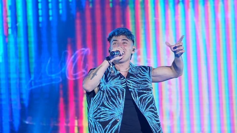 El cordobés debutó en el festival cuartetero y entre tantas cosas sorprendió con un homenaje a Rodrigo.