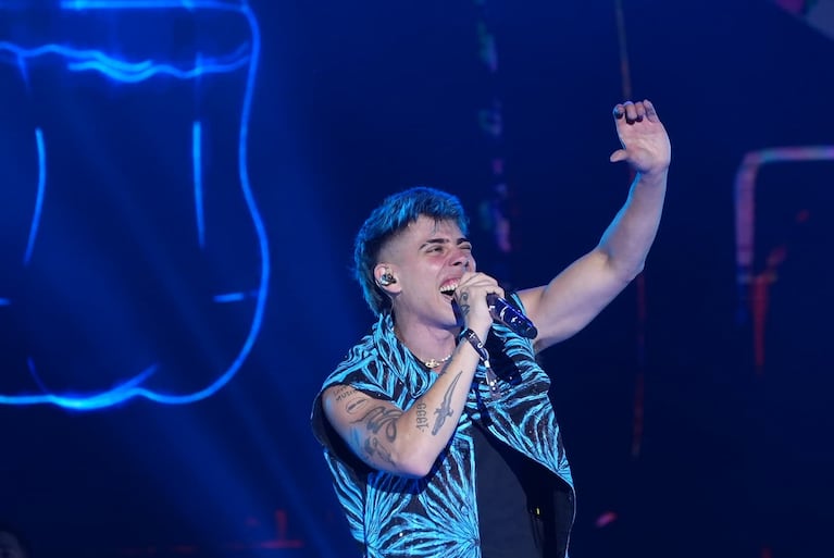El cordobés debutó en el festival cuartetero y entre tantas cosas sorprendió con un homenaje a Rodrigo.