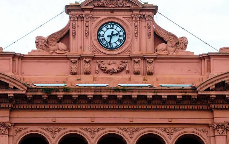 El cordobés que colocó el reloj de Casa Rosada y reparó el del Cabildo de Buenos Aires