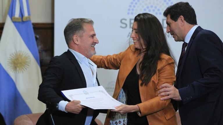 El cordobés, reconocido por el Senado.