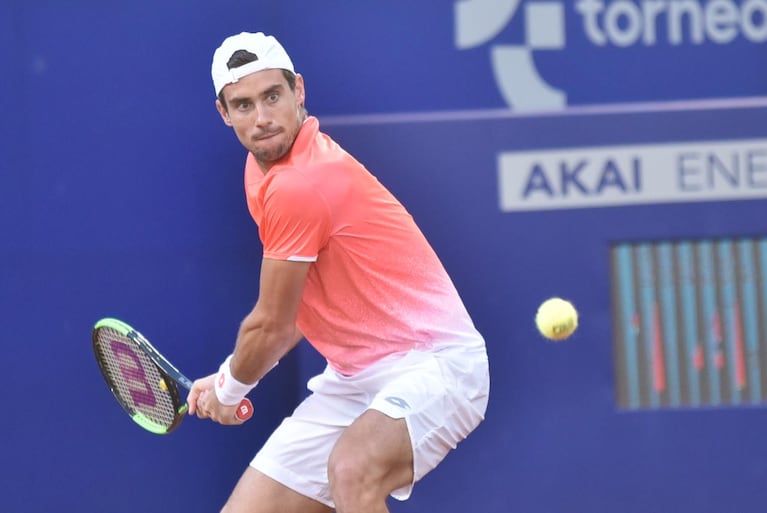 El cordobés venció a Guido Pella en la final por 3-6, 7-5 y 6-1 e hizo historia. / Foto: Lucio Casalla ElDoce.tv