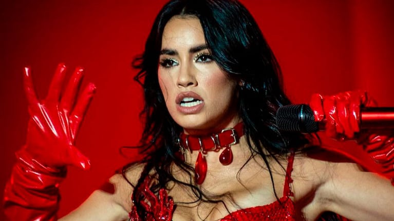 El corte de sonido puso a prueba el profesionalismo de Lali Espósito.