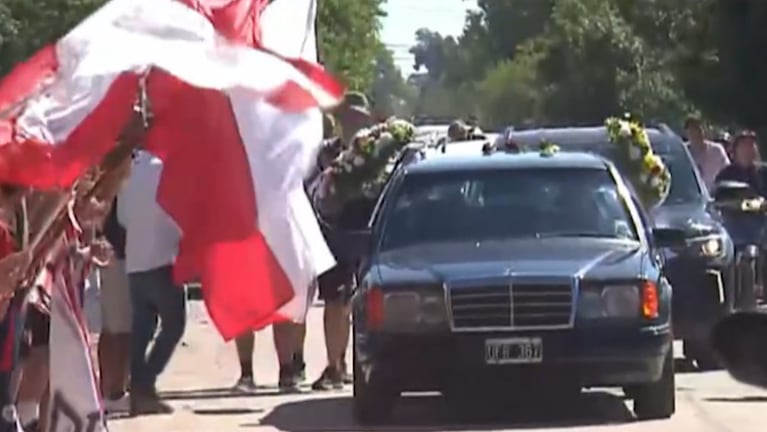 El cortejo fúnebre que despidió a Ian Cabrera en San Cristóbal.