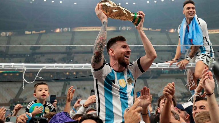 El crack rosarino estuvo más de un mes en Qatar por el Mundial.