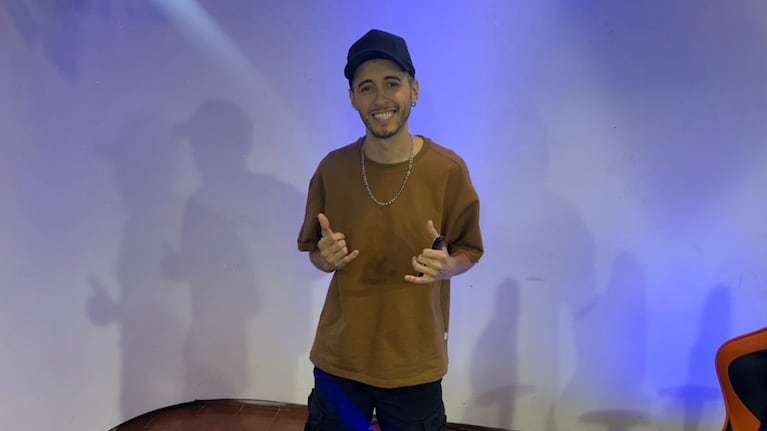 El creador de "Cordobeces" pasó por el programa de Cuarteteando con la Negra y reaccionaron en vivo a virales.