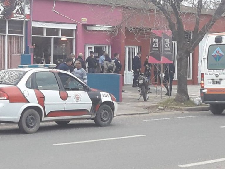 El crimen fue concretado en el interior de un local comercial.