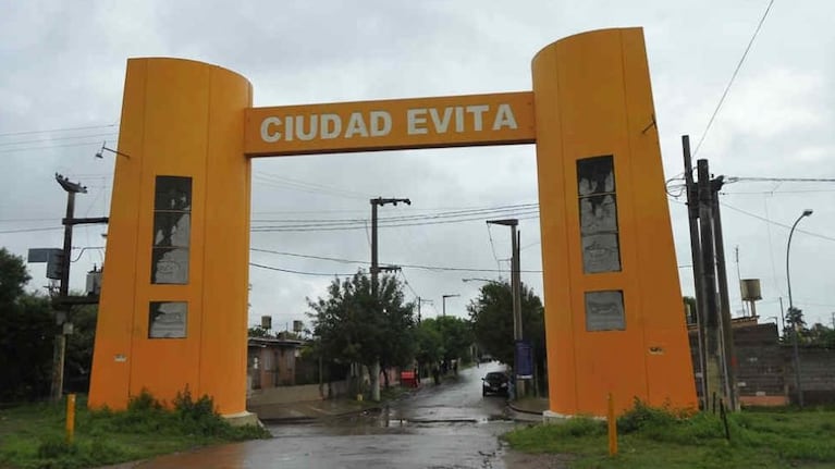 El crimen ocurrió durante la noche del lunes en Ciudad Evita.