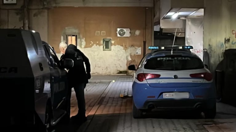 El crimen ocurrió en una casa de Nápoles.