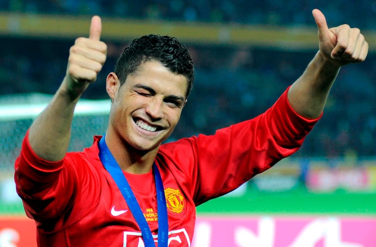El Cristiano Ronaldo de 2008 se llevó el BOAT. EFE/EPA/FRANCK ROBICHON
