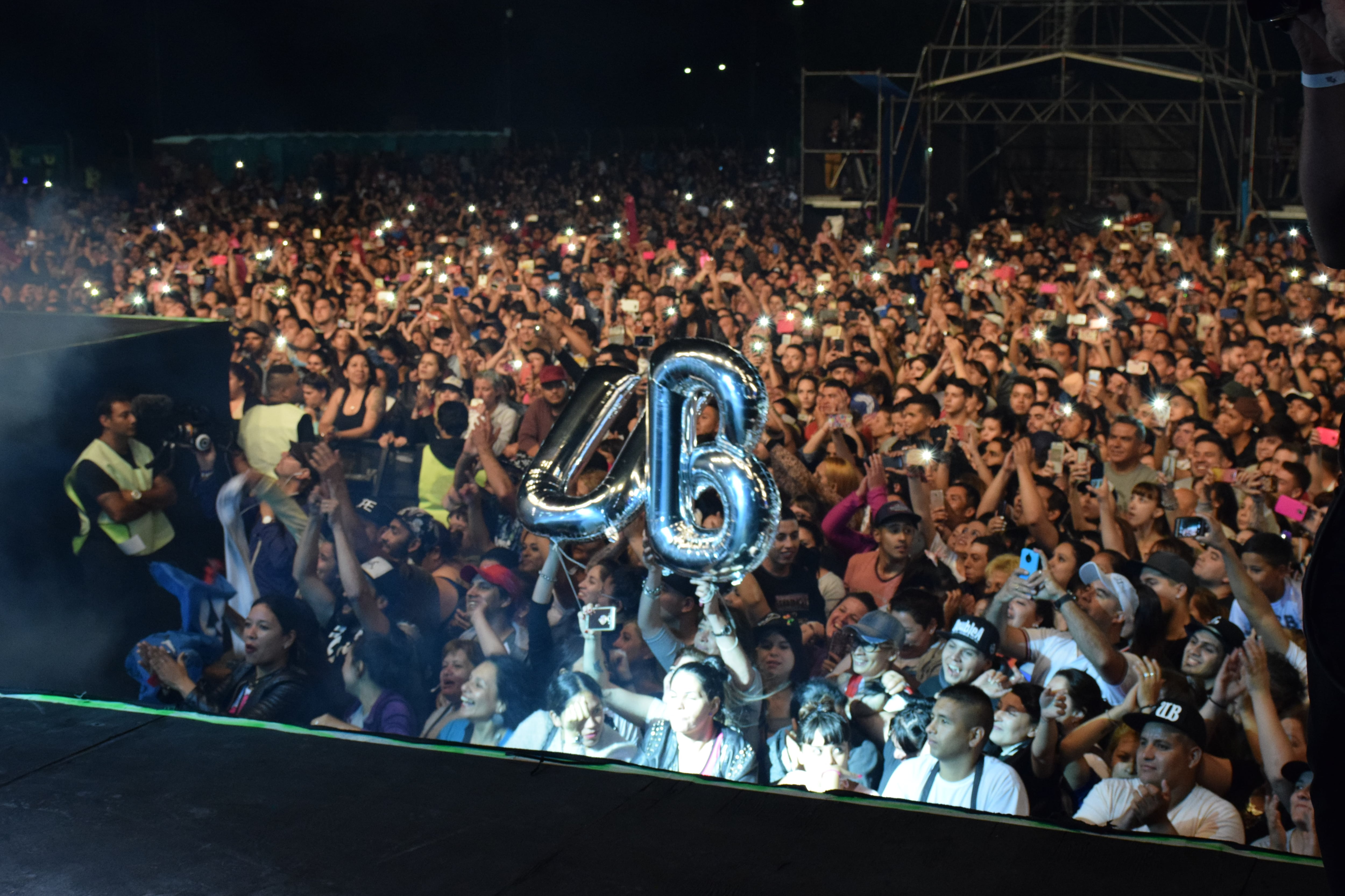 El cuartetero celebró un año plagado de éxitos con un show único. Fotos: Fido Cuestas / ElDoce.tv