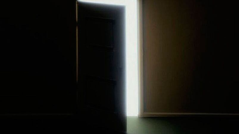 El cuarto oscuro que asustó a los misioneros.
