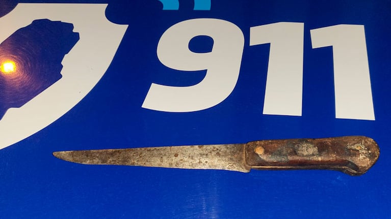 El cuchillo con el que atacó a su familia.