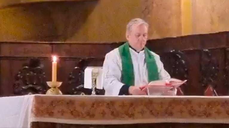 El cura Alejandro Nicola