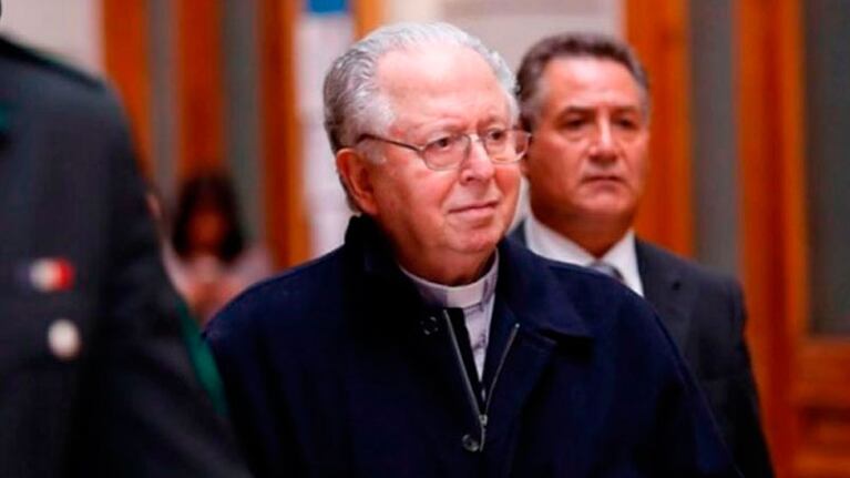El cura Fernando Karadima quedó destituído.