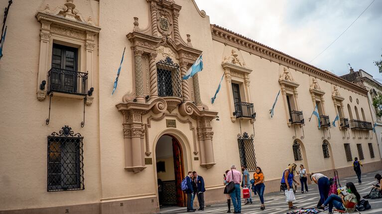 El cursillo es dictado por los propios docentes del colegio.