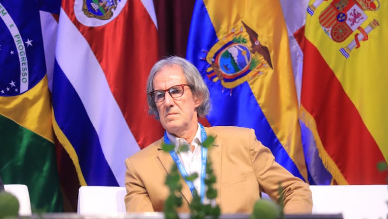 El Defensor del Pueblo Adjunto Carlos Galoppo en la Primera Cumbre Global sobre Derechos Humanos en El Salvador.