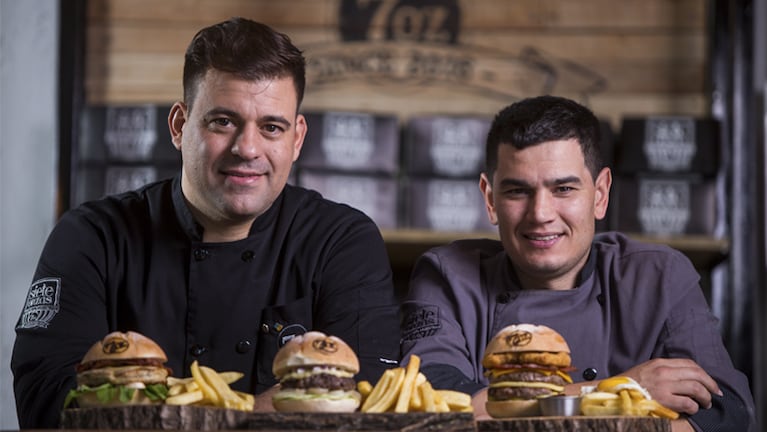 El desafío de comer la hamburguesa más grande de Córdoba