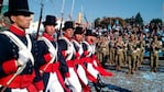 El desfile cívico militar en el Centro Cívico.