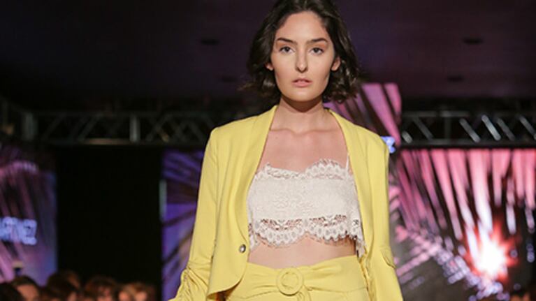 El desfile se desarrolló en el Córdoba Shopping.