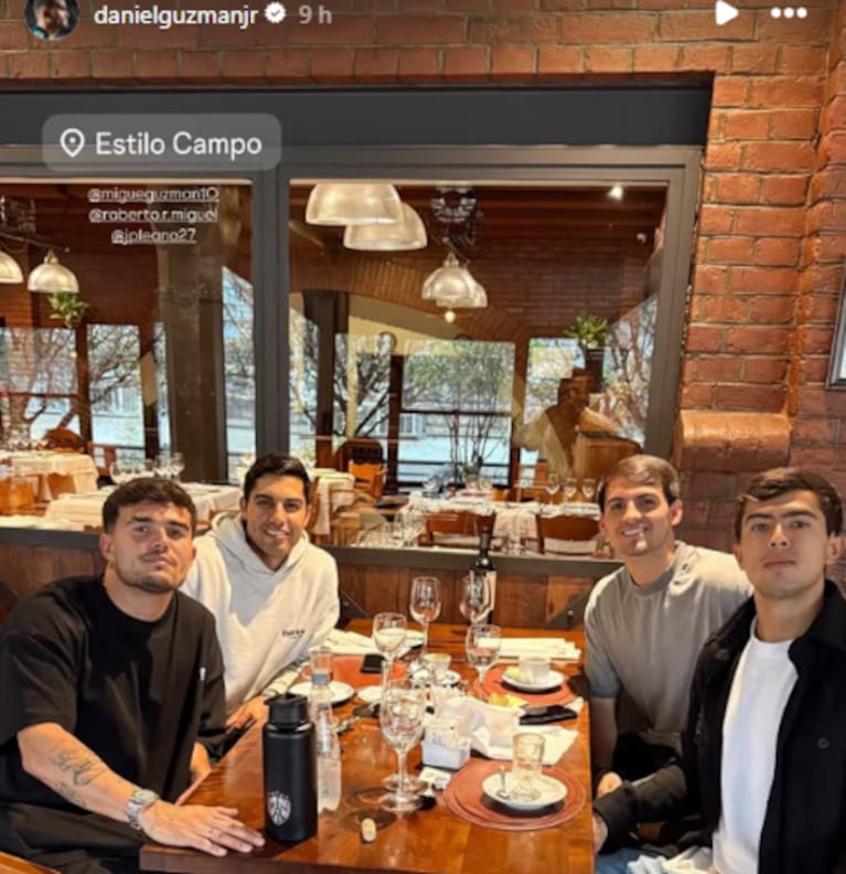 El detalle en el termo del futbolista que vinculan con Wanda Nara que confirmaría la relación