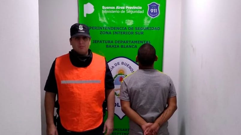 El detenido tiene 21 años y fue arrestado a los pocos minutos del robo.