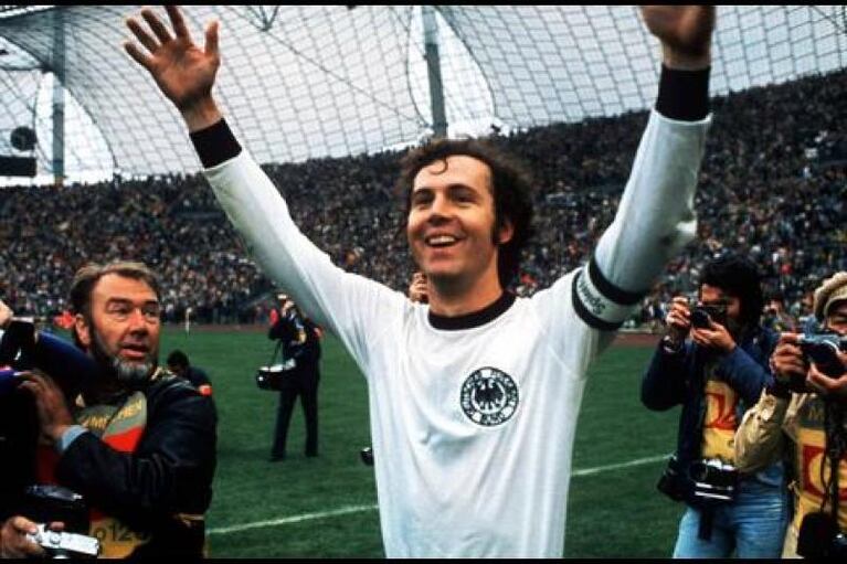 El día que Beckenbauer jugó contra Belgrano y se maravilló con el Estadio Córdoba